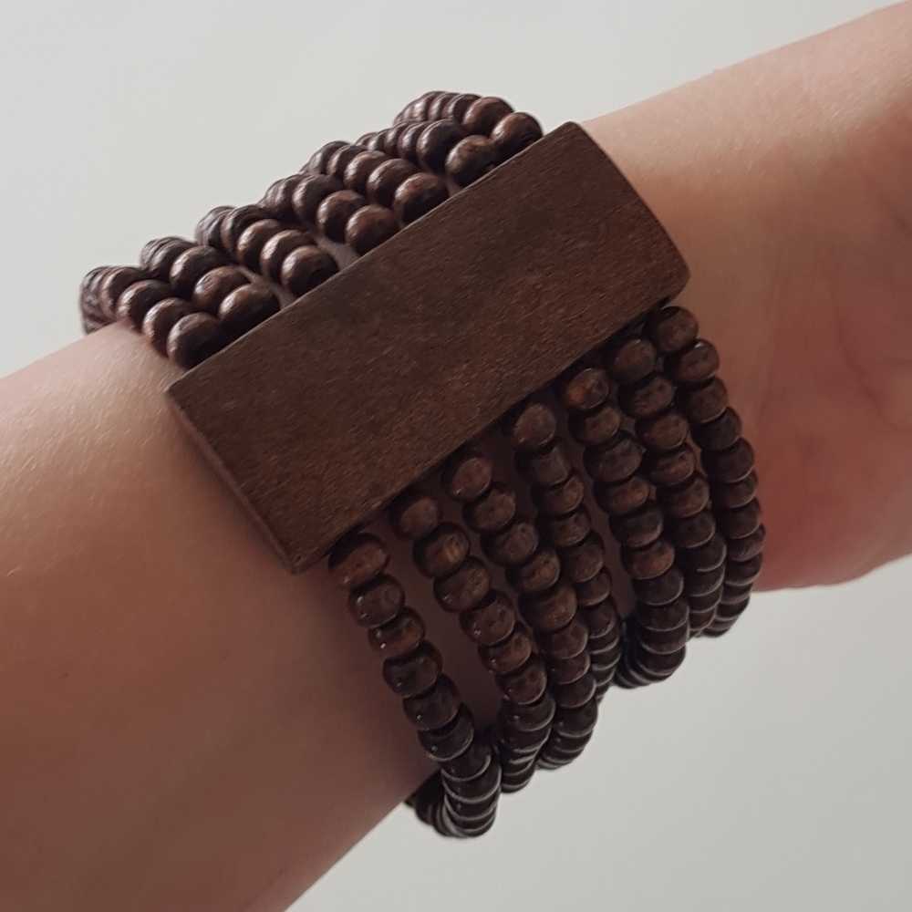 📿 7 Stack Wooden Beaded Bracelet